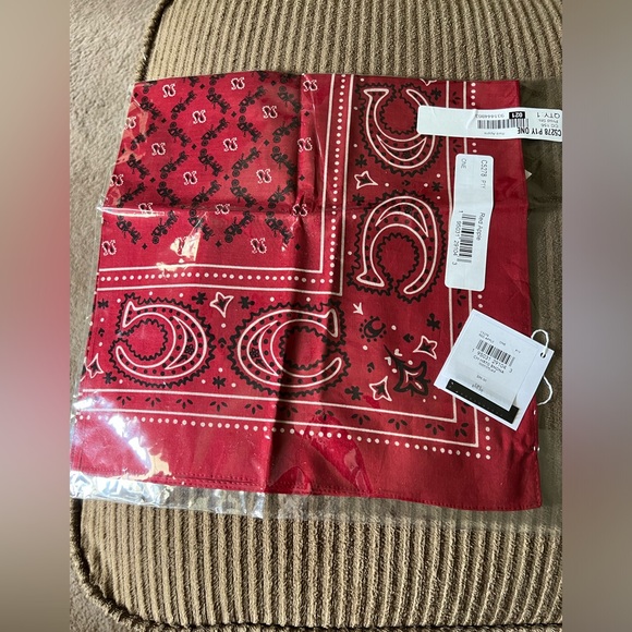 Coach Heritage Print Bandana nwt in packaging - Picture 6 of 6